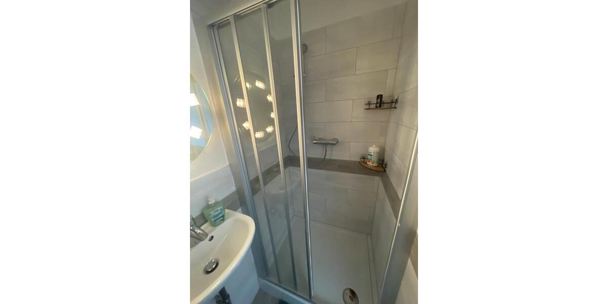 Etagenwohnung Hückeswagen - 5 Zimmer, 130 m&sup2;, 255.000&euro; | Angebot:27443427