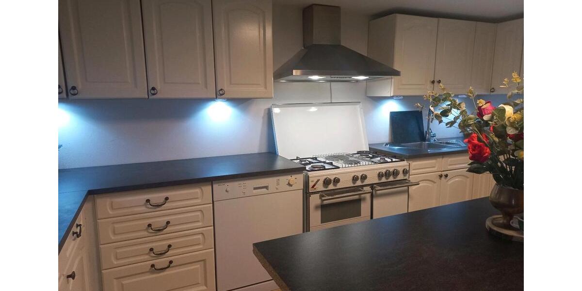 Reihenhaus Wiehl - 6 Zimmer, 150 m&sup2;, 140.000&euro; | Angebot:27465837