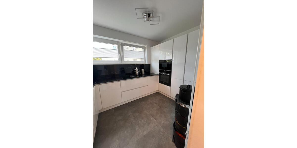 Etagenwohnung Siegburg - 4 Zimmer, 87 m&sup2;, 295.000&euro; | Angebot:27496406