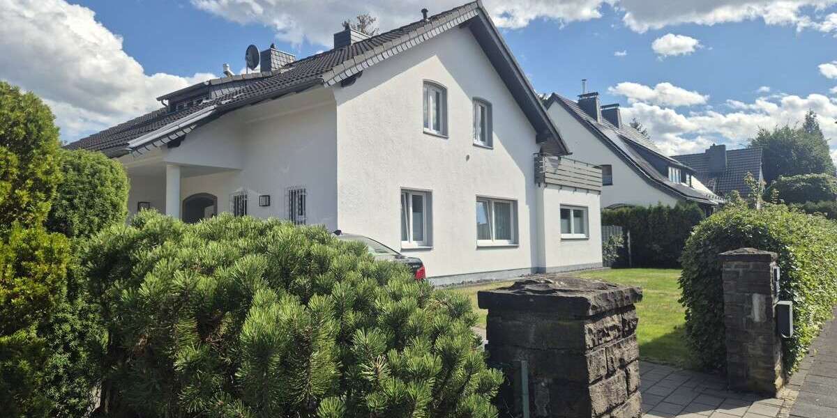 Etagenwohnung Köln / Rath/Heumar Heumar - 3 Zimmer, 84 m&sup2;, 1.045&euro; | Angebot:27378538
