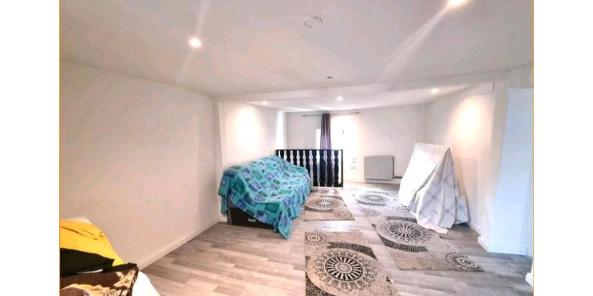 Reihenhaus Wiehl - 6 Zimmer, 150 m&sup2;, 140.000&euro; | Angebot:27465837