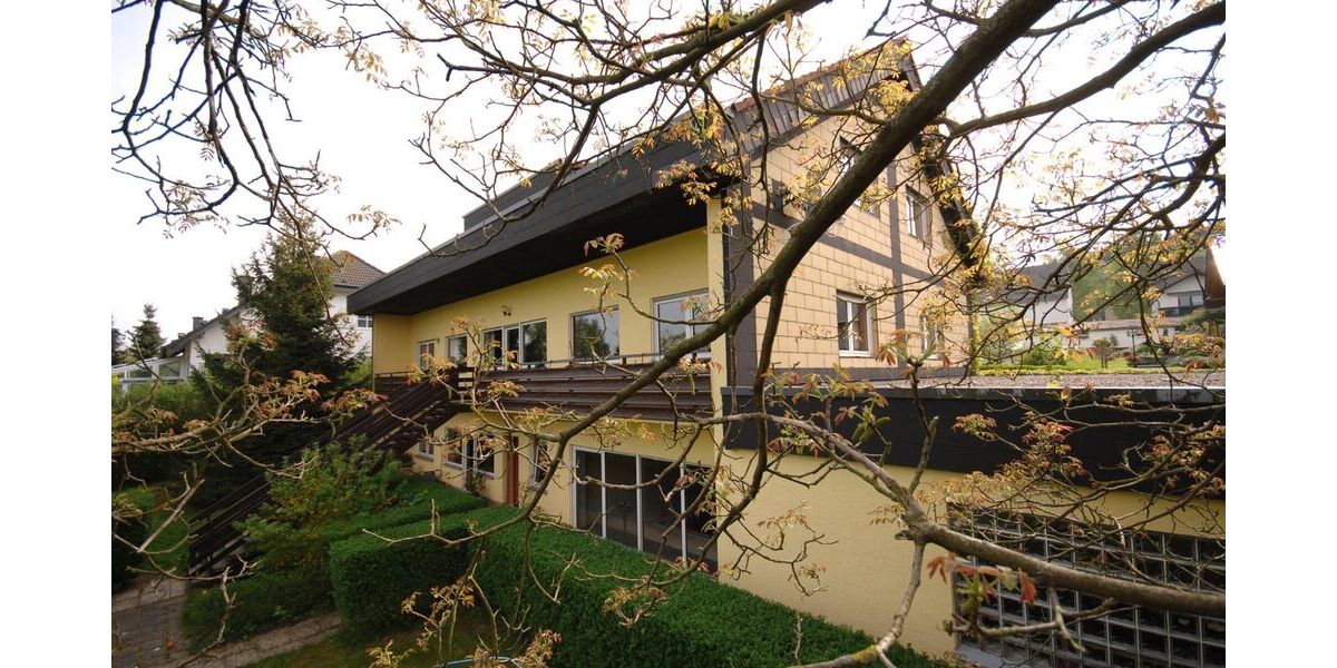 Mehrgenerationenhaus mit beeindruckender Architektur und unbegrenzten Möglichkeiten - Einfamilienhaus Much Eckhausen | Angebot:27330572