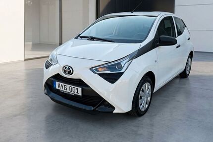 Toyota Aygo (X) 77.000 km 8.200 &euro; Overath 51491
