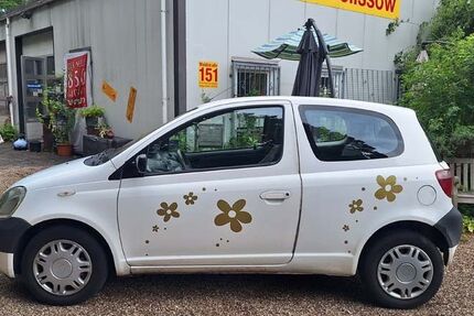 Toyota Yaris 350.000 km 1.890 &euro; Köln Porz 51147