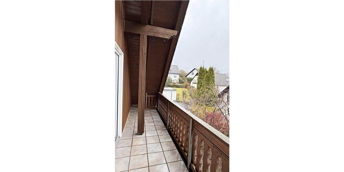 Einfamilienhaus Wiehl - 11 Zimmer, 136 m&sup2;, 447.000&euro; | Angebot:27438342