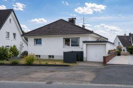 Haus Siegburg - 4 Zimmer, 123 m&sup2;, 598.000&euro; | Angebot:27204574