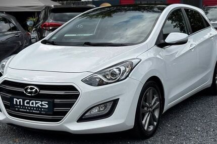 Hyundai i30 126.000 km 10.999 &euro; Bergisch Gladbach 51465
