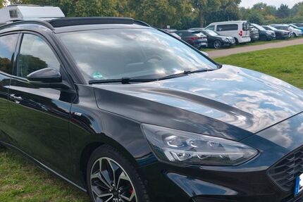 Ford Focus 92.000 km 13.450 &euro; Frechen 50226