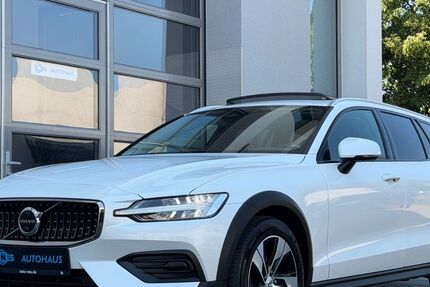 Volvo V60 Cross Country 84.618 km 29.444 &euro; Hilden (bei Düsseldorf) 40721