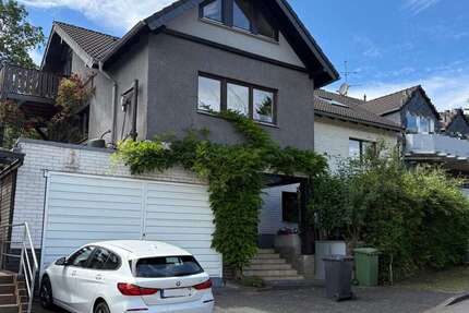 Haus Kürten - 8 Zimmer, 249 m&sup2;, 565.000&euro; | Angebot:26948528