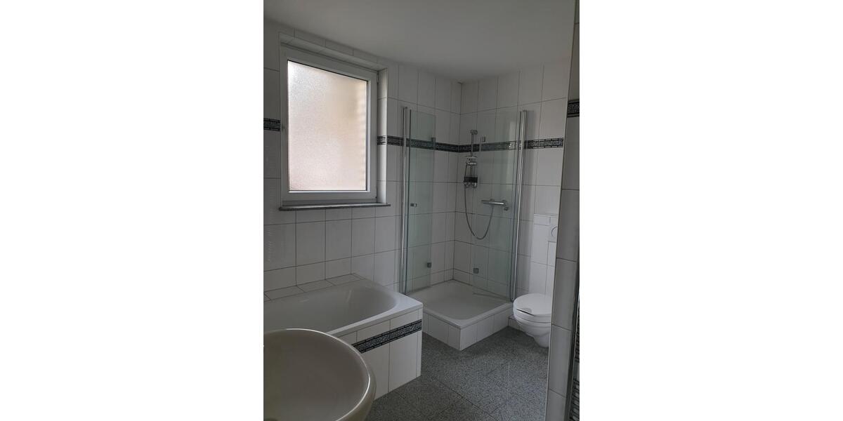Etagenwohnung Langenfeld (Rheinland) - 3 Zimmer, 95 m&sup2;, 339.000&euro; | Angebot:27440006