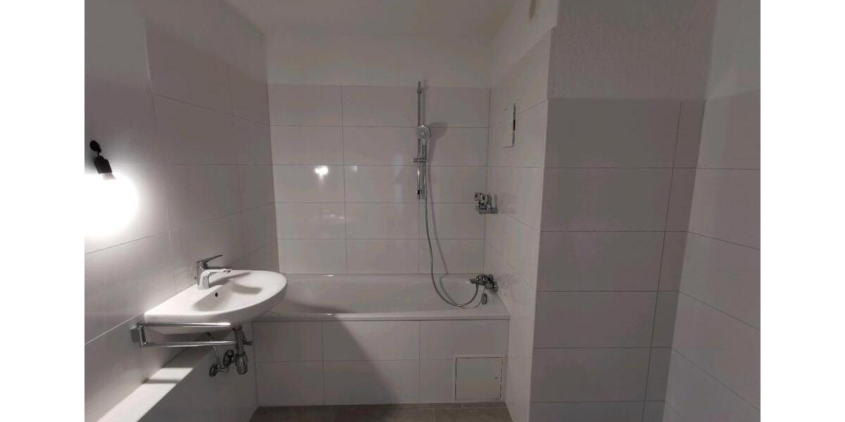 Etagenwohnung Köln Rodenkirchen - 3 Zimmer, 82 m&sup2;, 125.000&euro; | Angebot:26822554