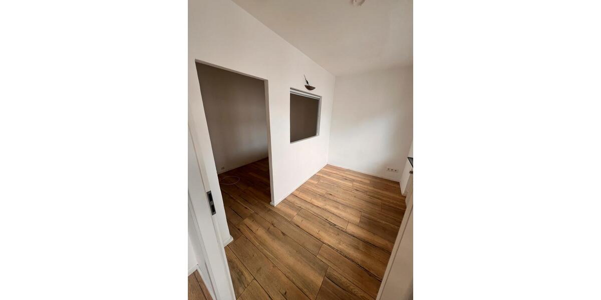 Etagenwohnung Bonn - 2 Zimmer, 44 m&sup2;, 248.000&euro; | Angebot:27441377
