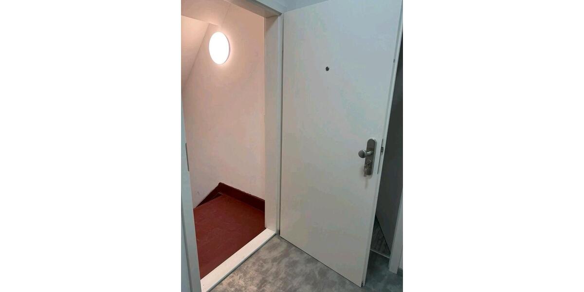 Dachgeschoßwohnung Sankt Augustin - 4 Zimmer, 65 m&sup2;, 950&euro; | Angebot:25209740