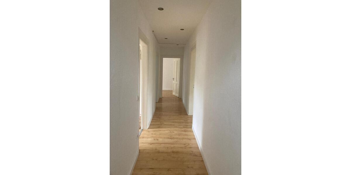 Einfamilienhaus Wiehl - 9 Zimmer, 295 m&sup2;, 1.295.000&euro; | Angebot:27244443