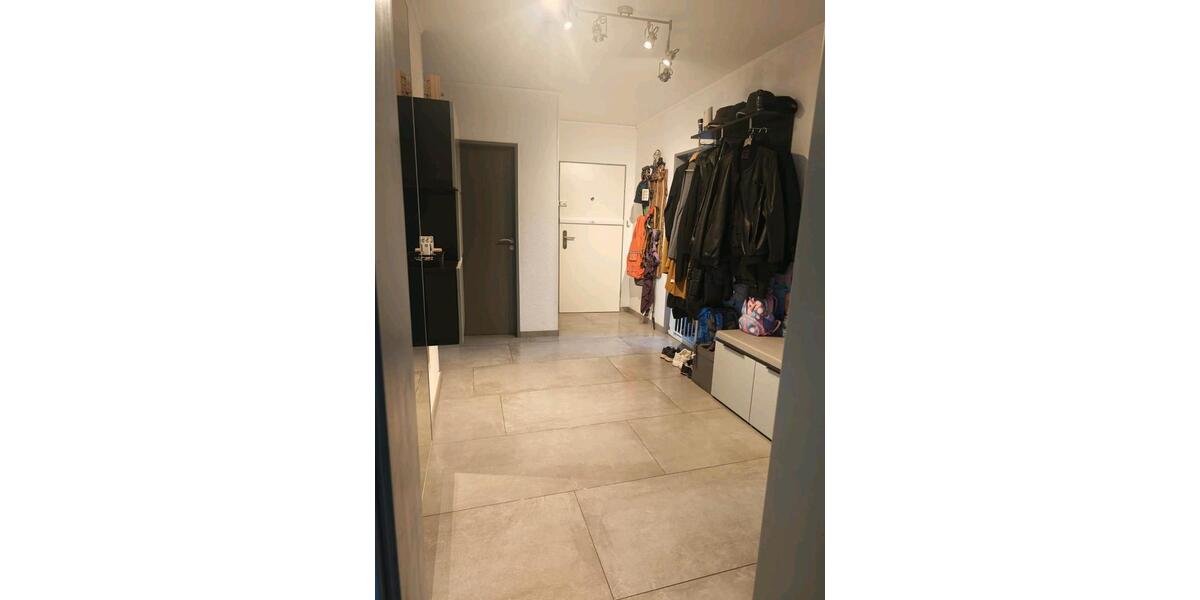Hochparterre Monheim am Rhein - 4 Zimmer, 100 m&sup2;, 415.000&euro; | Angebot:27474935