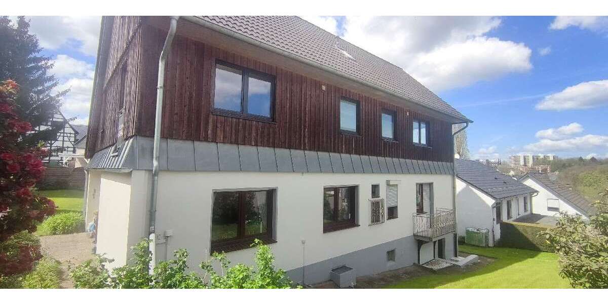 Einfamilienhaus Solingen Mitte - 9 Zimmer, 272 m&sup2;, 569.000&euro; | Angebot:25567384
