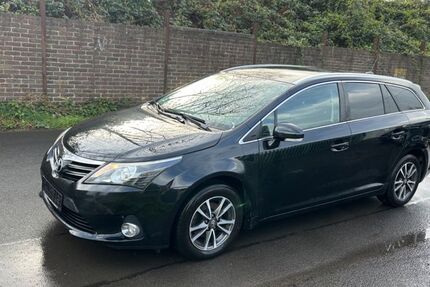 Toyota Avensis 200.000 km 4.500 &euro; Köln 50739