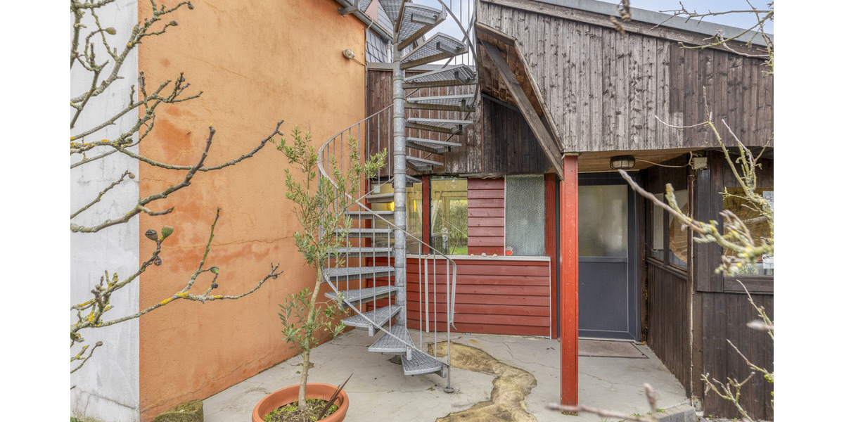 Großzügiges Ein- oder Zweifamilienhaus mit großem Garten sucht neuen Eigentümer! - Einfamilienhaus Leichlingen | Angebot:26777815