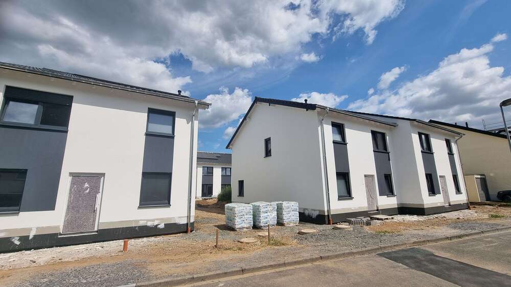 Einfamilienhaus Hennef - 5 Zimmer, 150 m&sup2;, 499.000&euro; | Angebot:26310982