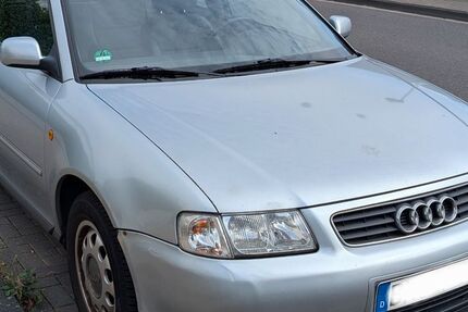 Audi A3 227.388 km 900 &euro; Frechen 50226