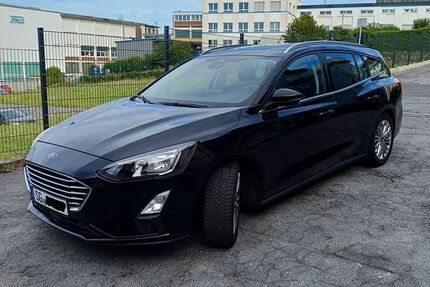 Ford Focus 121.000 km 10.600 &euro; Solingen 42659