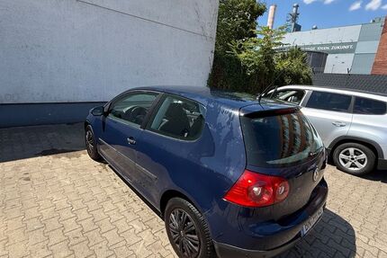 VW Golf 147.000 km 3.300 &euro; Bonn 53123