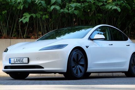 Tesla Model 3 45.908 km 42.500 &euro; Köln 50996