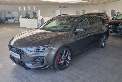 Ford Focus 4.500 km 31.990 &euro; Wipperfuerth 51688