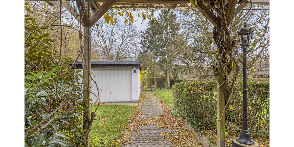 Großzügiges Ein- oder Zweifamilienhaus mit großem Garten sucht neuen Eigentümer! - Einfamilienhaus Leichlingen | Angebot:26777815