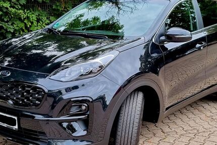 Kia Sportage 77.000 km 17.800 &euro; Köln 51103