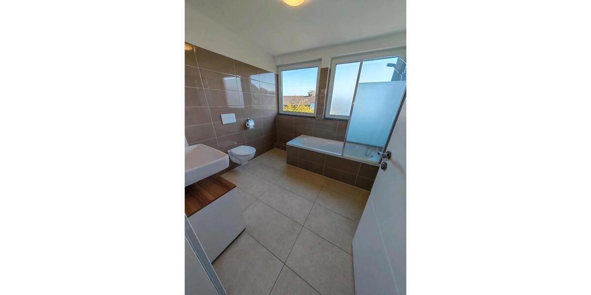Maisonettenwohnung Düsseldorf Stadtbezirk 10 - 5 Zimmer, 114 m&sup2;, 399.000&euro; | Angebot:27425730