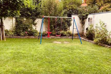 Wohnung Düsseldorf Stadtbezirk 2 - 7 Zimmer, 192 m&sup2;, 2.850&euro; | Angebot:27316664