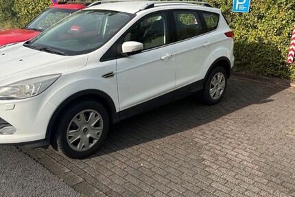 Ford Kuga 151.000 km 5.200 &euro; Köln 51107