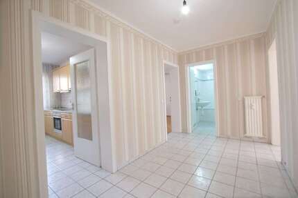 Wohnung Bonn Tannenbusch - 3 Zimmer, 76 m&sup2;, 207.000&euro; | Angebot:27451264
