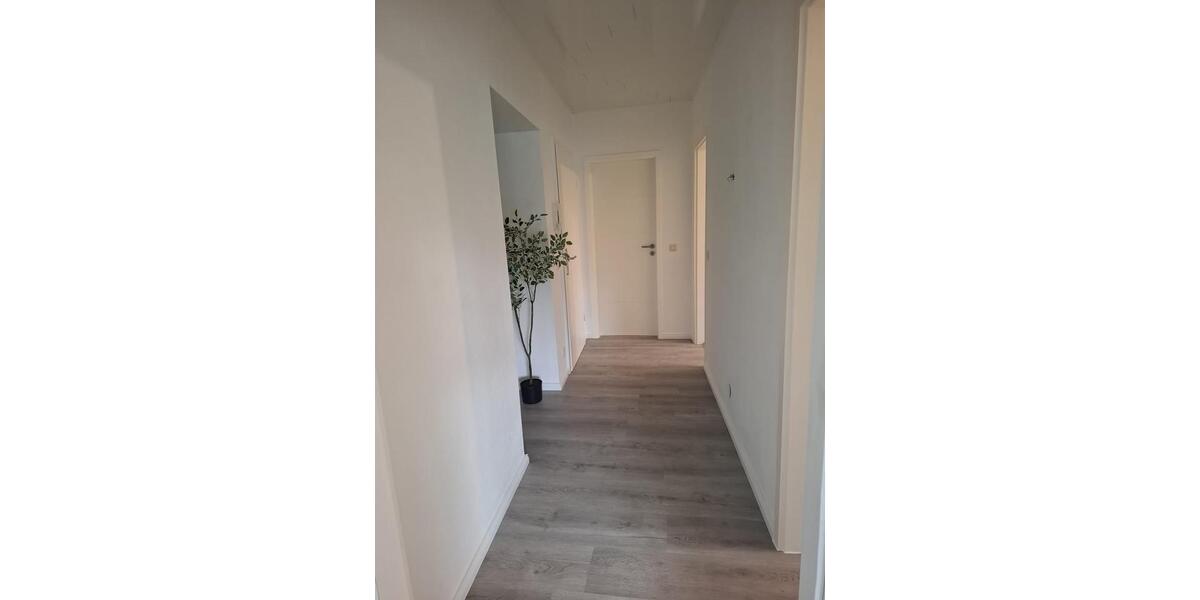 Etagenwohnung Bergisch Gladbach Paffrath - 2 Zimmer, 66 m&sup2;, 210.000&euro; | Angebot:27474906