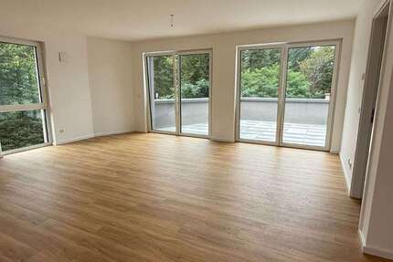 Wohnung Köln Kalk - 3 Zimmer, 106 m&sup2;, 1.967&euro; | Angebot:27341200