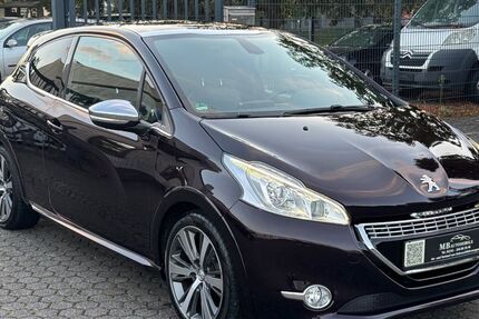 Peugeot 208 107.000 km 5.999 &euro; Troisdorf 53842