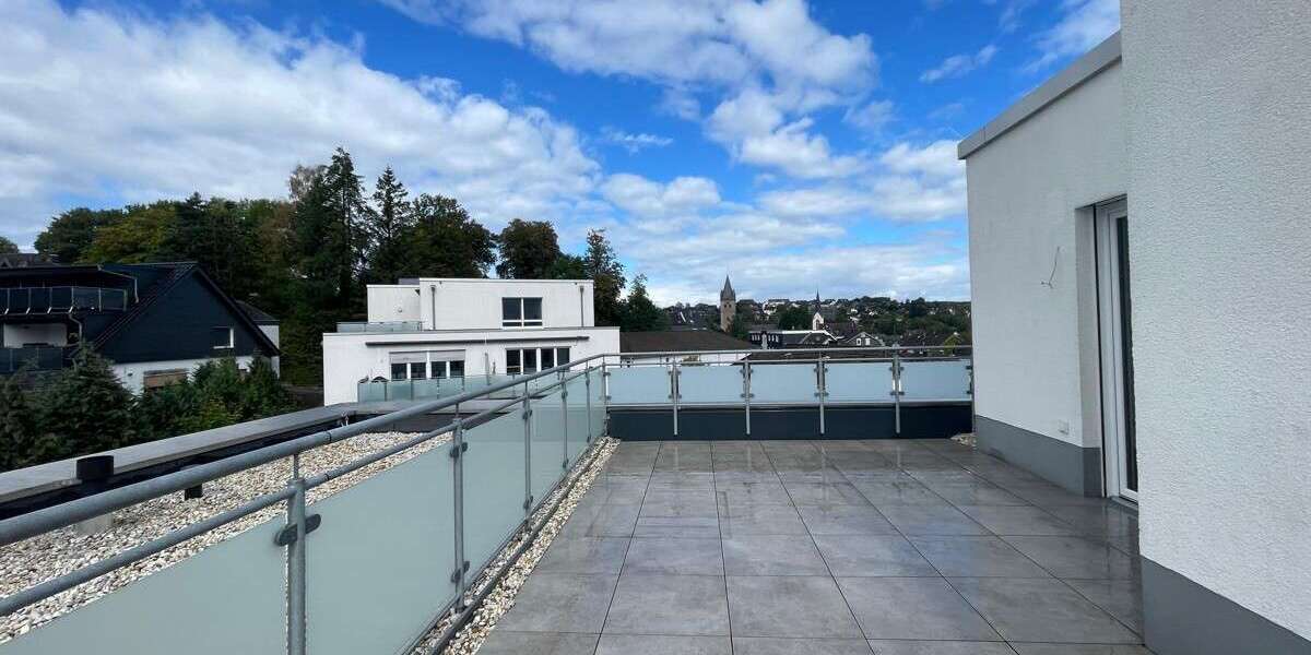 Etagenwohnung Wipperfürth - 3 Zimmer, 101 m&sup2;, 1.200&euro; | Angebot:26948530