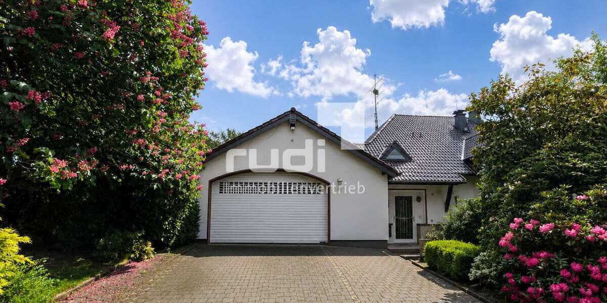 Einfamilienhaus Ruppichteroth - 8 Zimmer, 296 m&sup2;, 340.000&euro; | Angebot:26914519