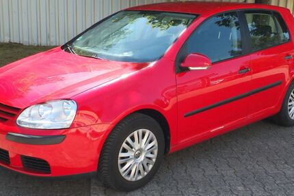 VW Golf 73.492 km 5.704 &euro; Köln-Marsdorf/Junkersdorf 50858