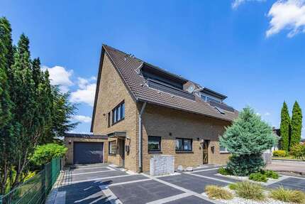 Haus Langenfeld - 7 Zimmer, 257 m&sup2;, 869.000&euro; | Angebot:27145002