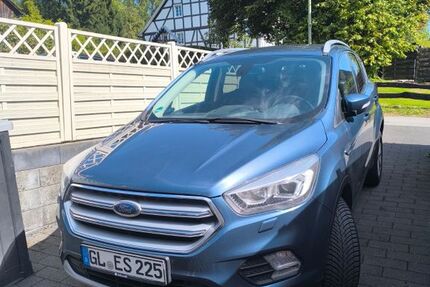 Ford Kuga 114.000 km 10.990 &euro; Overath 51491
