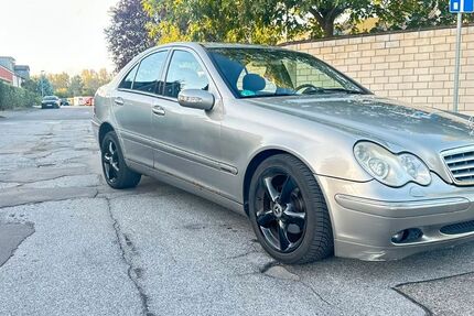 Mercedes-Benz C 220 238.678 km 1.850 &euro; Langenfeld 40764