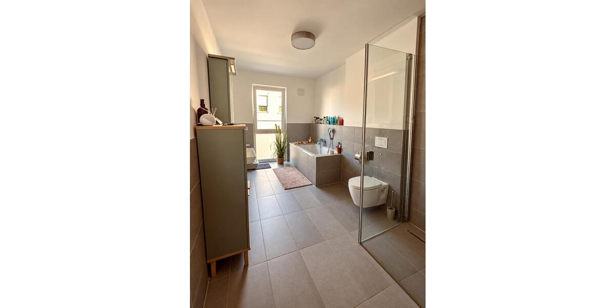Etagenwohnung Siegburg - 3 Zimmer, 92 m&sup2;, 498.000&euro; | Angebot:27462944