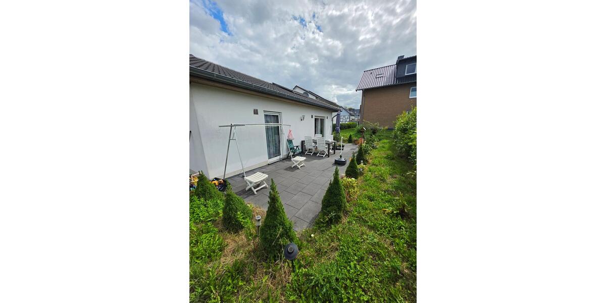 Bungalow Hennef (Sieg) - 3 Zimmer, 106 m&sup2;, 465.000&euro; | Angebot:27486195