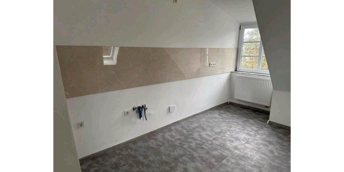 Dachgeschoßwohnung Sankt Augustin - 4 Zimmer, 65 m&sup2;, 950&euro; | Angebot:25209740