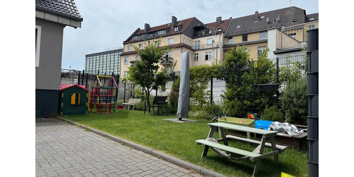 Dachgeschoßwohnung Köln Mülheim - 4 Zimmer, 143 m&sup2;, 719.000&euro; | Angebot:27450764