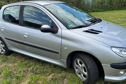 Peugeot 206 90.000 km 2.950 &euro; Bornheim 53332