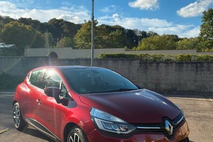Renault Clio 136.500 km 5.999 &euro; Bonn 53111